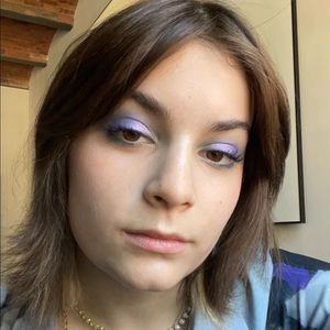 Meet your Posher, Angelia